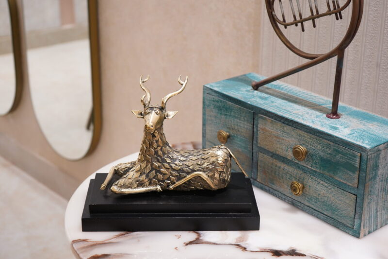 Deer with base